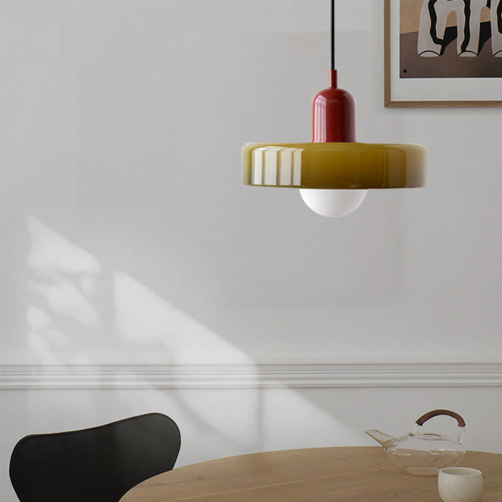Elegant Bauhaus Pendellampa i Färgat Glas