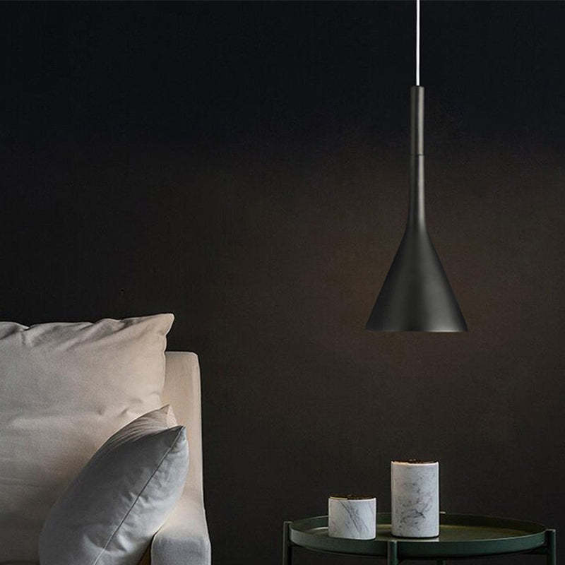 Modern Triangulär Taklampa med LED-belysning