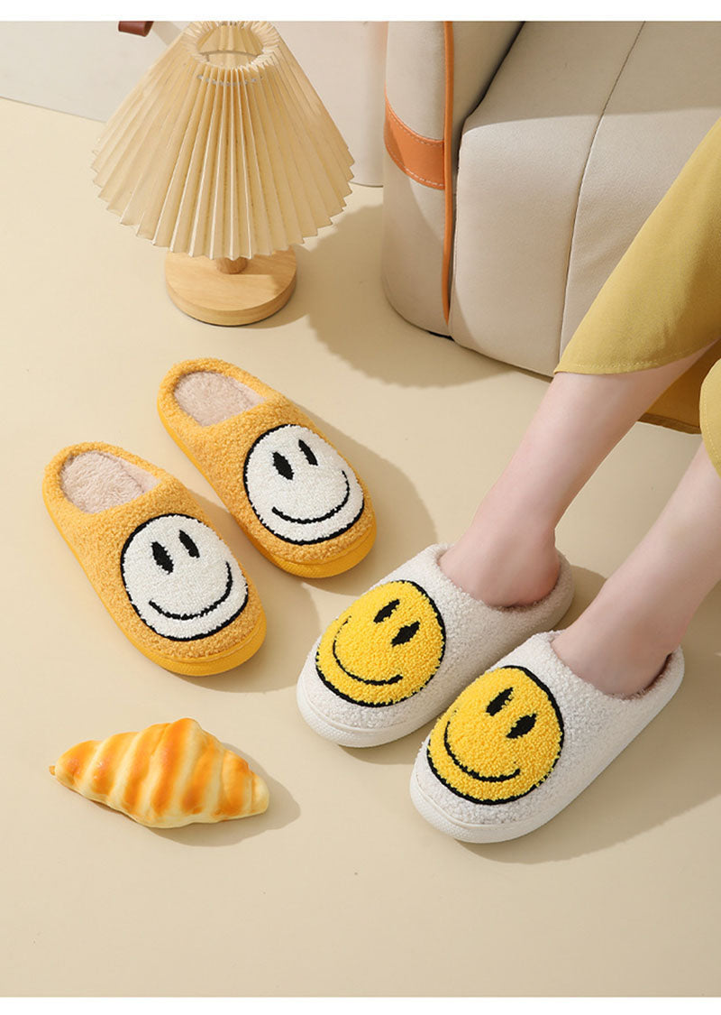 Mysiga Smiley Face Plyschsandaletter – Komfort & Stil