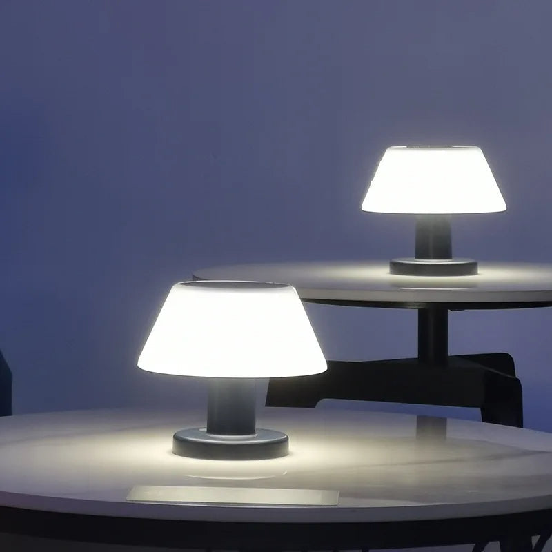 Miljövänlig Solcellsbordslampa – Elegant & Energieffektiv