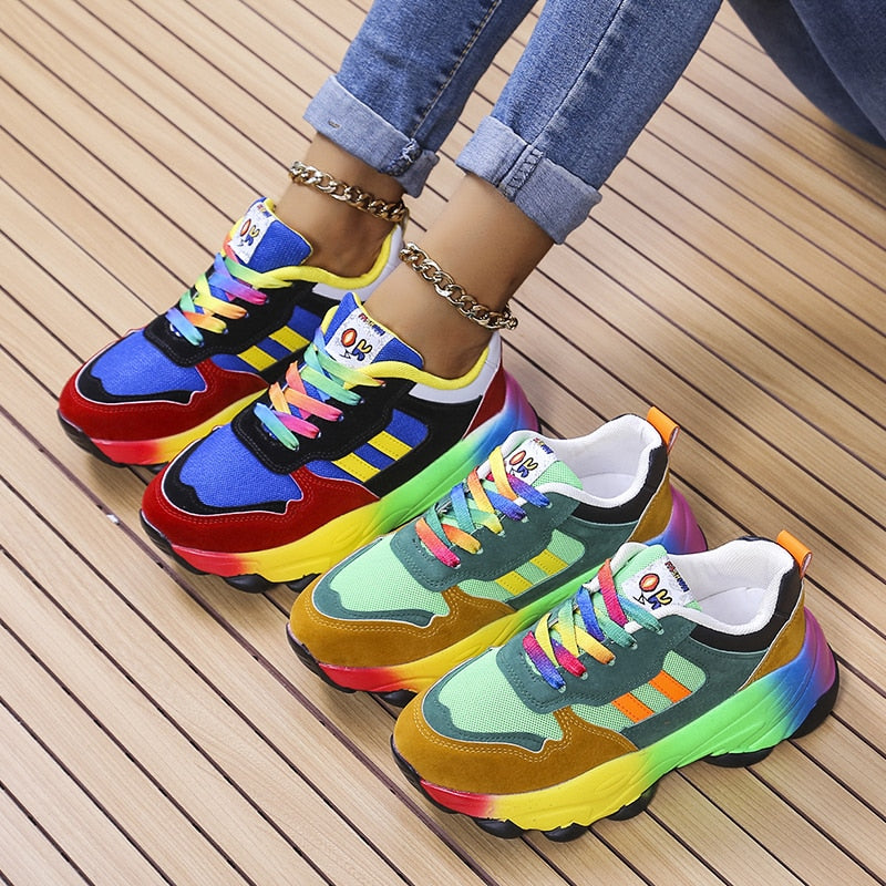Vibrerande Regnbågs Sneakers – Stil & Komfort