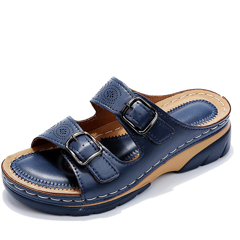 Stilrena och bekväma ortopediska sandaler