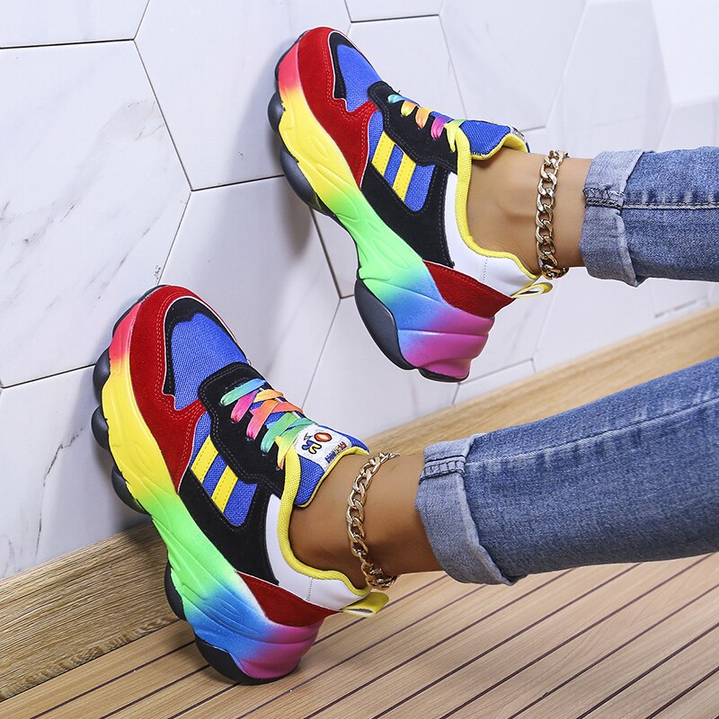 Vibrerande Regnbågs Sneakers – Stil & Komfort