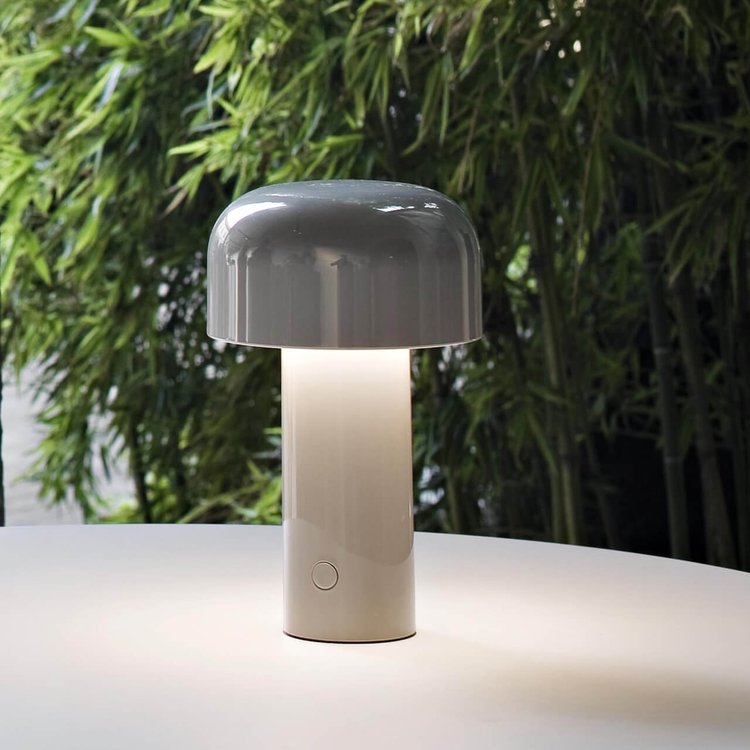 Mångsidig LED Bordslampa med Dimmningsfunktion