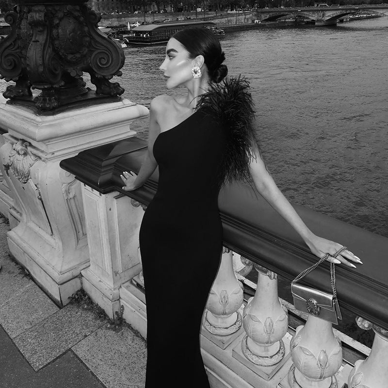 Elegant Off-Shoulder Klänning för Alla Tillfällen