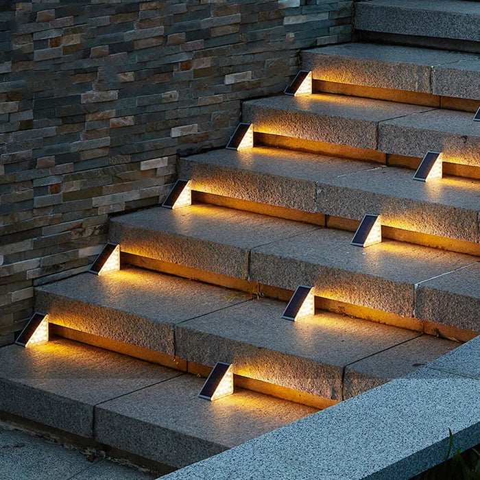 Elegant LED Trappbelysning – Säker & Stilren