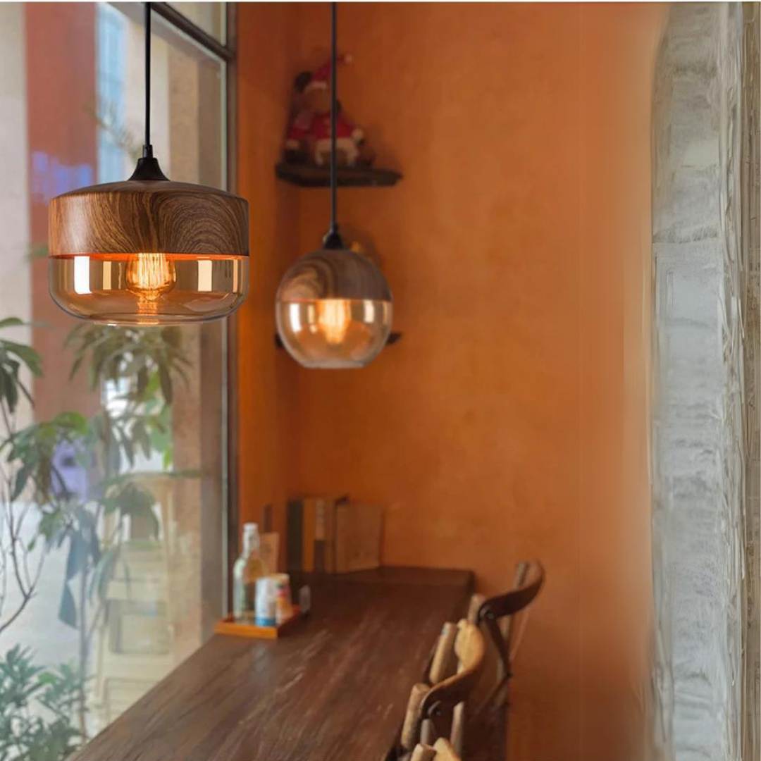 Elegant Skandinavisk Trä Taklampa med Glas