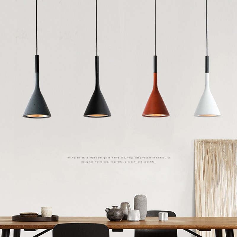 Modern Triangulär Taklampa med LED-belysning