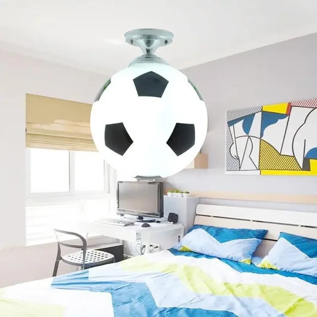 Lekfull LED Taklampa med Fotbollsdesign