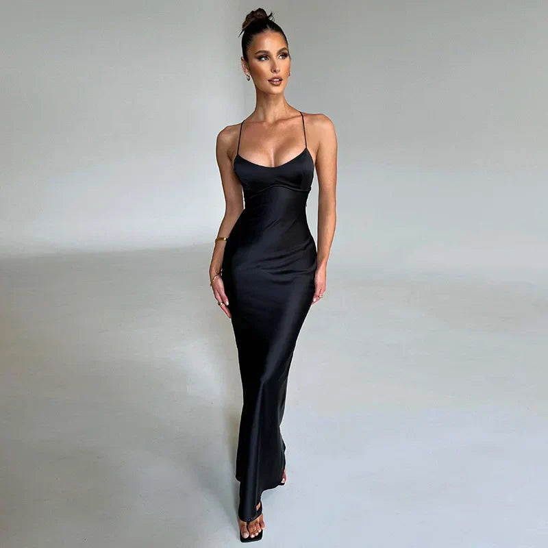 Elegant Maxi Klänning med Sidospalt – Tidlös Stil