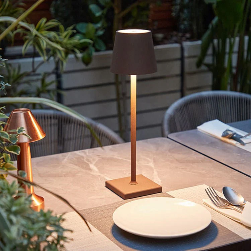 Elegant Trådlös LED Bordslampa – Stilfull Belysning