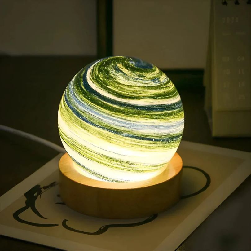 Fängslande 3D Mini-Planet Lampa – Kosmisk Belysning