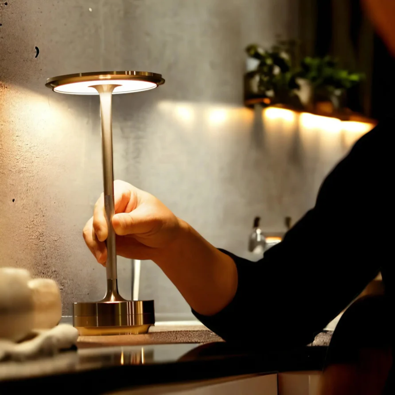 LUXELITE Elegant Trådlös Bordslampa – Mysig Atmosfär