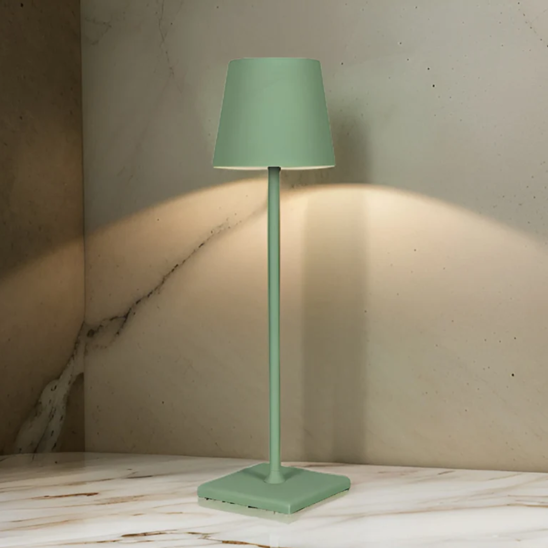 Elegant Trådlös Uppladdningsbar Bordslampa – Skandinavisk Design