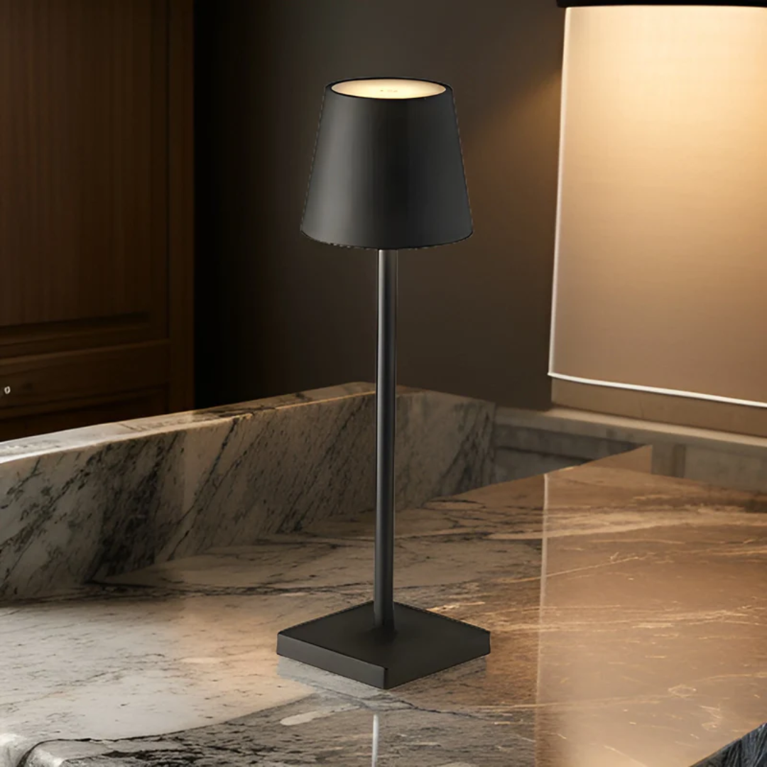 Elegant Trådlös Uppladdningsbar Bordslampa – Skandinavisk Design