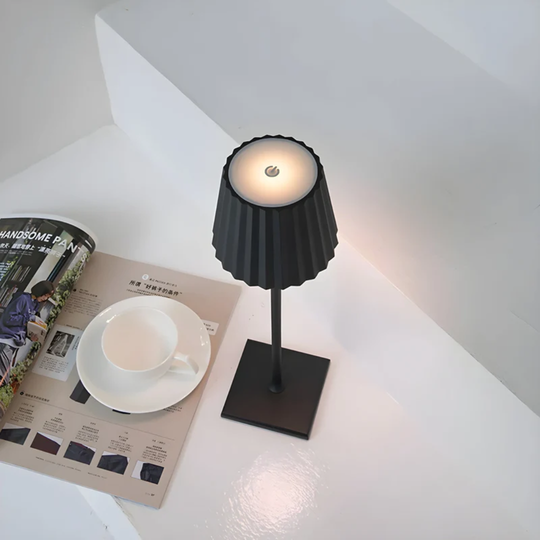 LAMPAN – Elegant Trådlös Touch Bordslampa