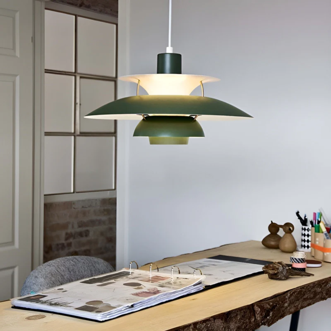 Färgglad Modern LED Pendellampa – Stilfull Belysning