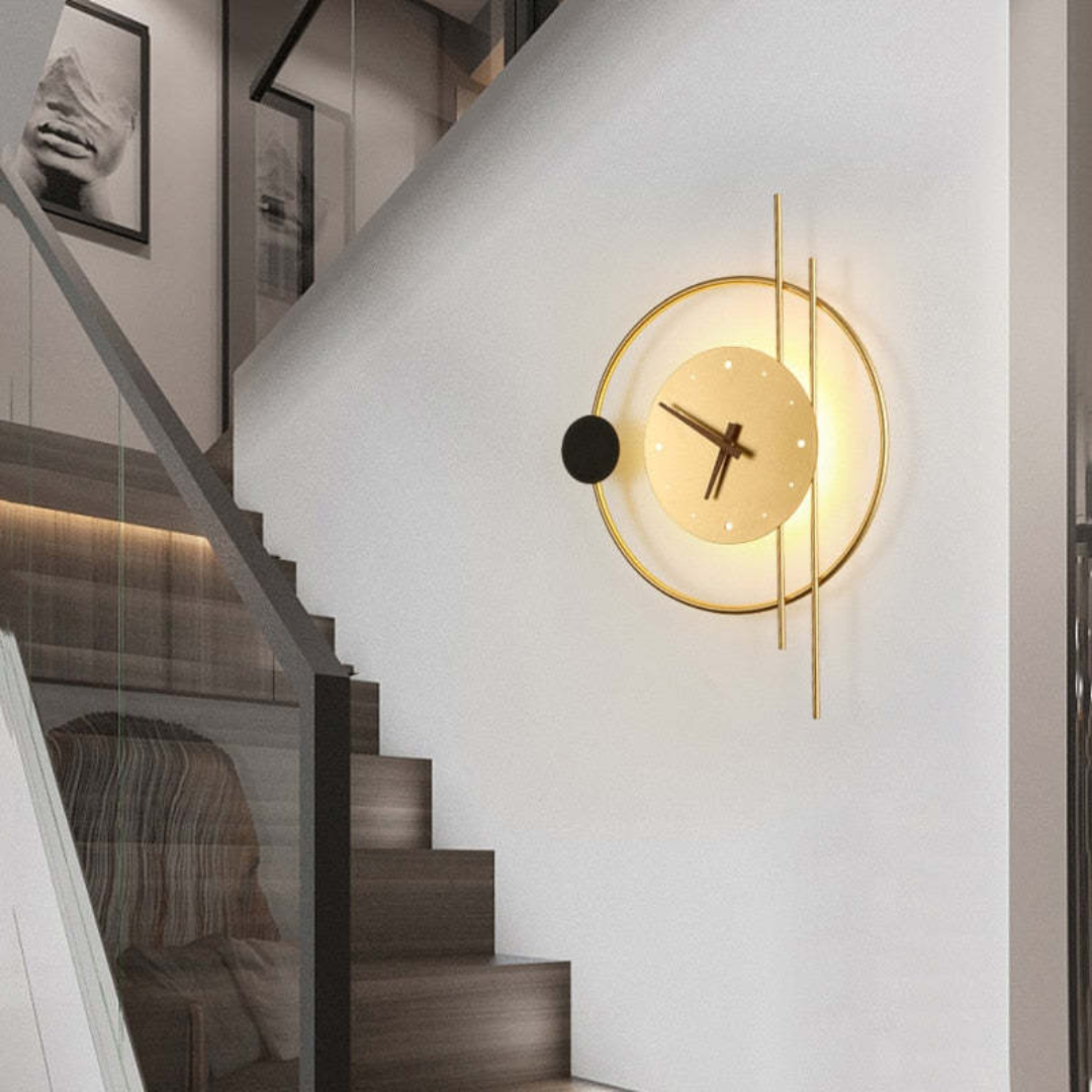 LUMINA Elegant LED Väggklocka med Varmt Ljus