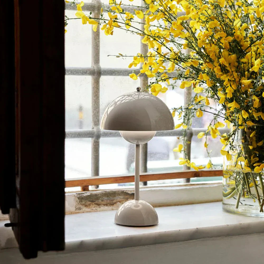 LUNARIA Trådlös LED Bordslampa – Stilren & Justerbar