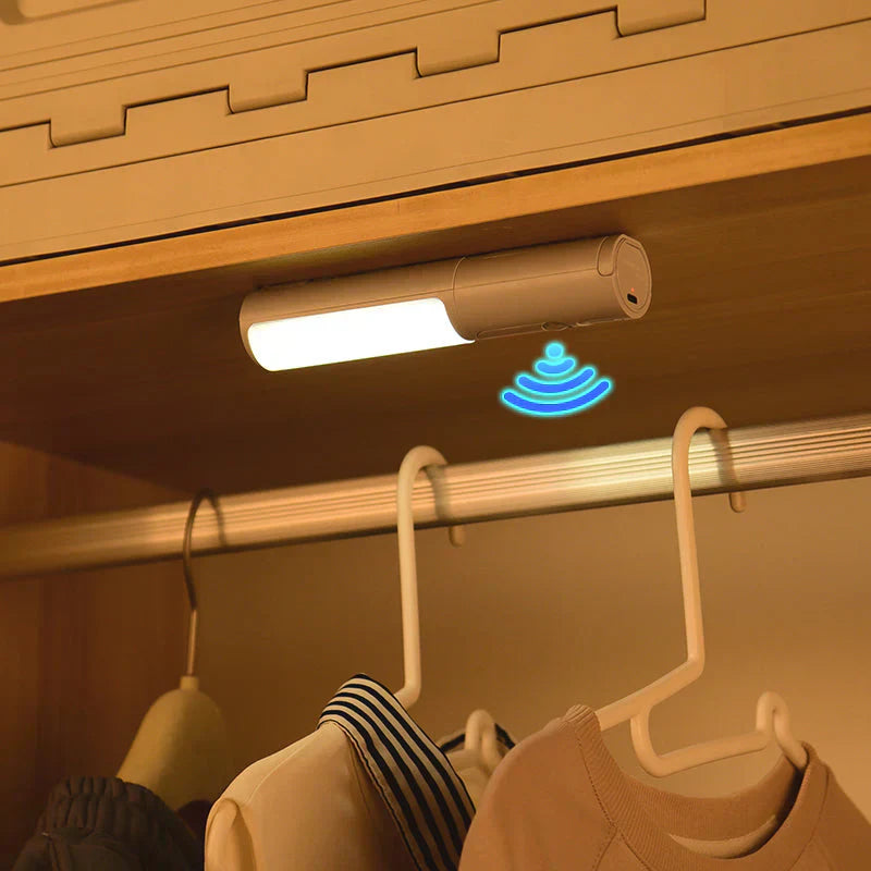 Smart LED Nattlampa med Rörelsesensor och Uppladdning