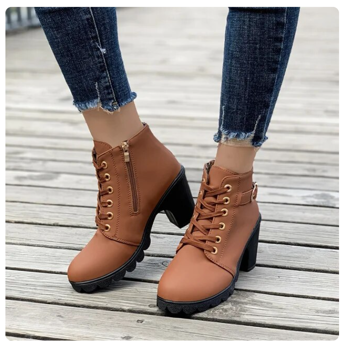 Eleganta Högklackade Chelsea Boots för Komfort och Stil