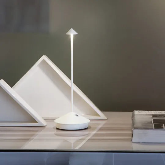 Elegant Vattentät LED Bordslampa för Hem & Utomhus