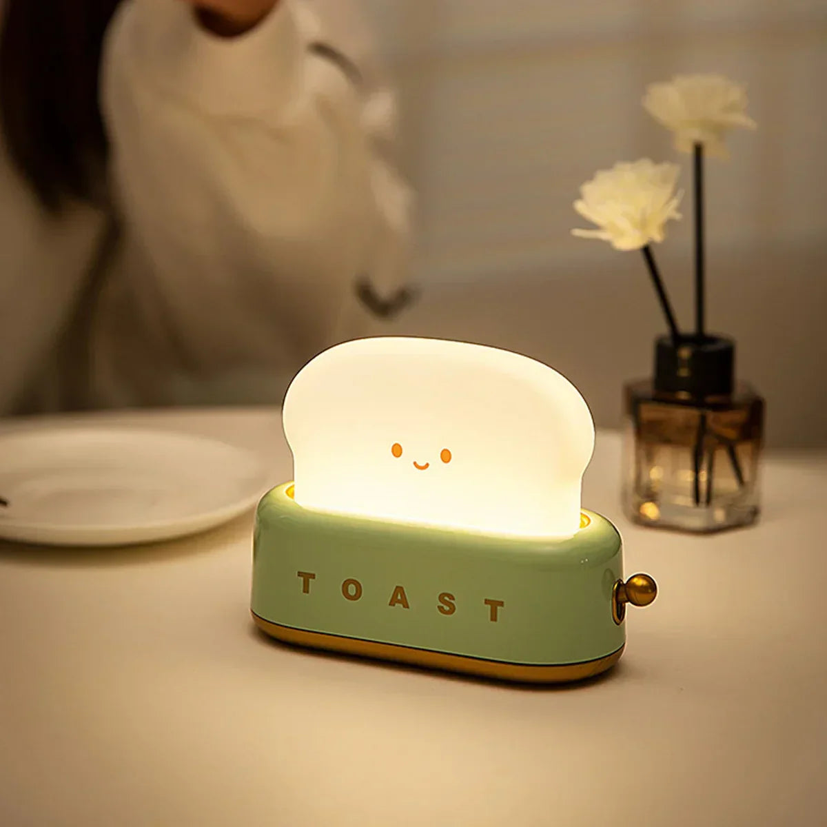 ToastyLight – Mysig Nattlampa med Dimmerfunktion