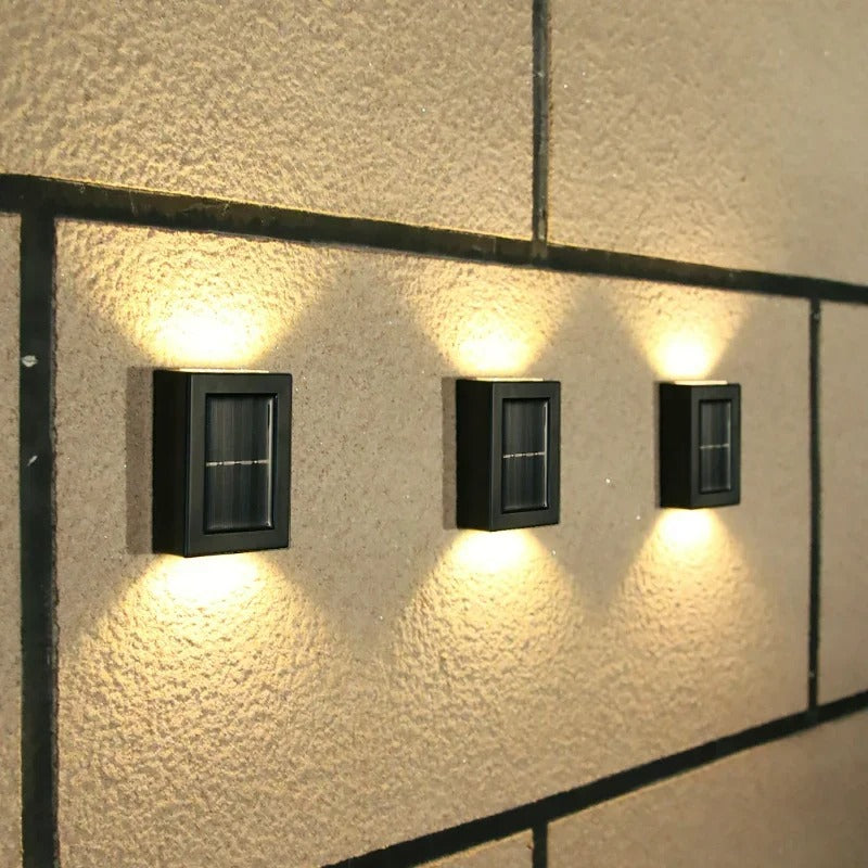 Solcellsdrivna LED Vägglampor – Elegant Utomhusbelysning