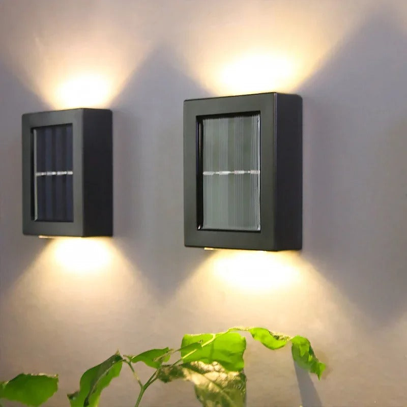 Solcellsdrivna LED Vägglampor – Elegant Utomhusbelysning