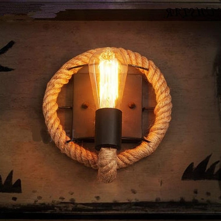 Rustik Vintage Vägglampa i Rep & Järn