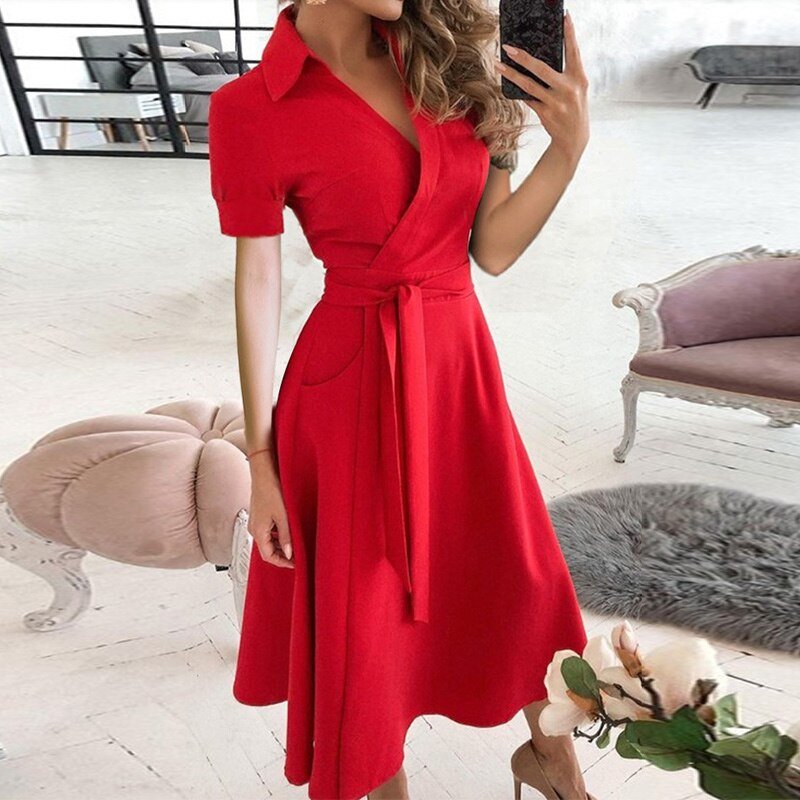 Stilren A-linjeklänning med Band – Chic Sommarlook