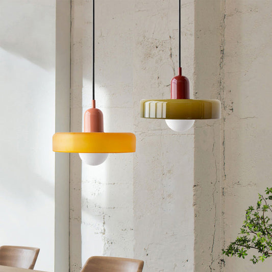 Elegant Bauhaus Pendellampa i Färgat Glas