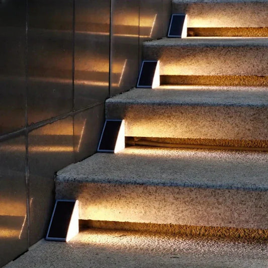 Elegant LED Trappbelysning – Säker & Stilren