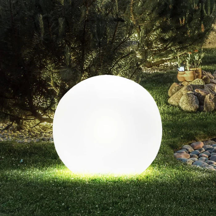Magisk LED Trädgårdsbelysning – Sfärisk Lampa