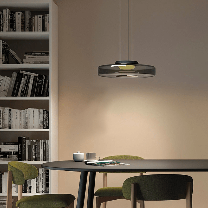 Bauhaus-inspirerad Glaspendellampa – Elegant Belysning