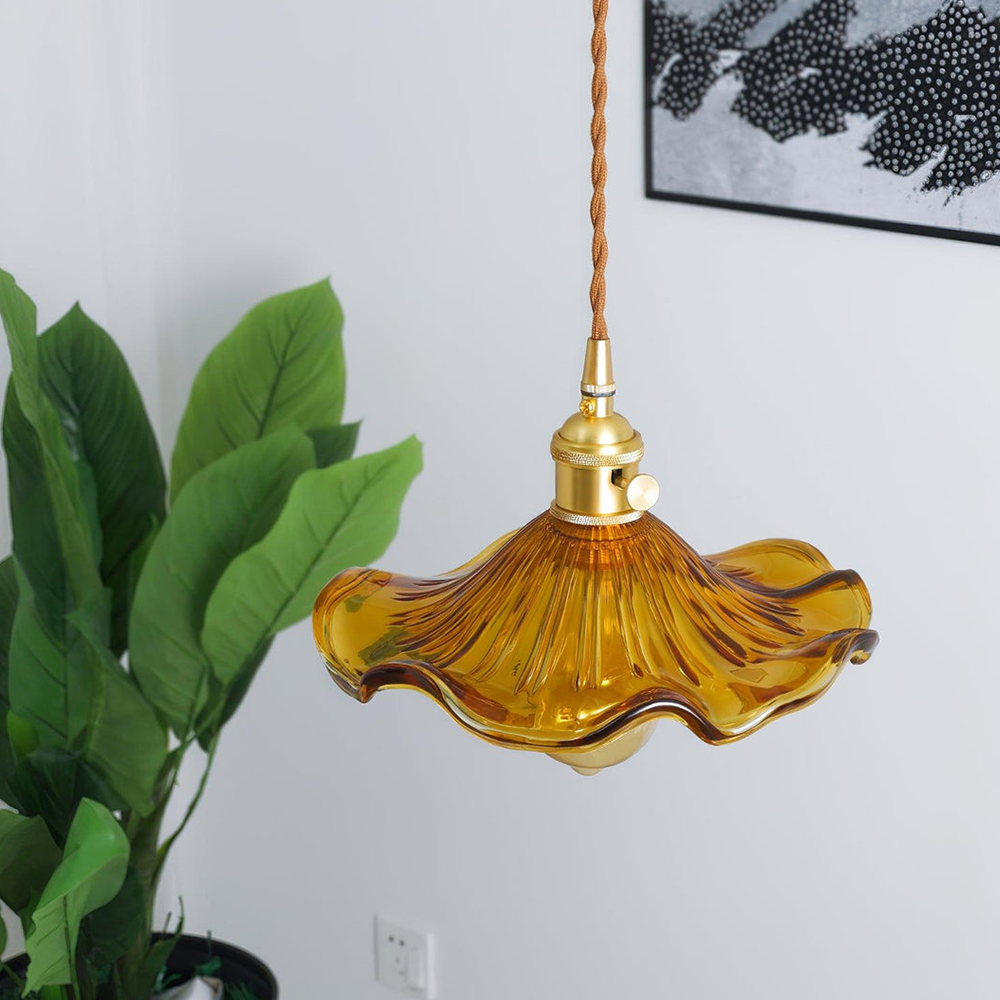 Elegant Hibiskus LED Taklampa – Stilfull Belysning