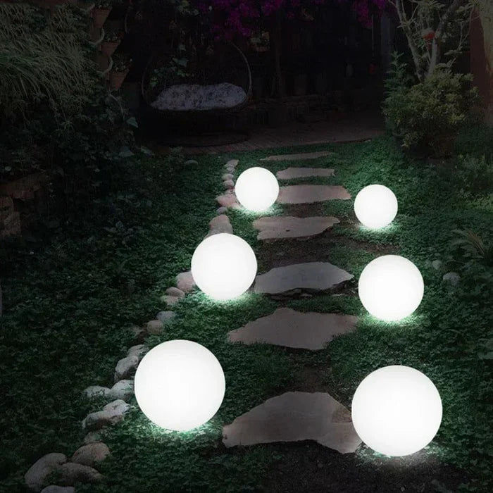 Magisk LED Trädgårdsbelysning – Sfärisk Lampa