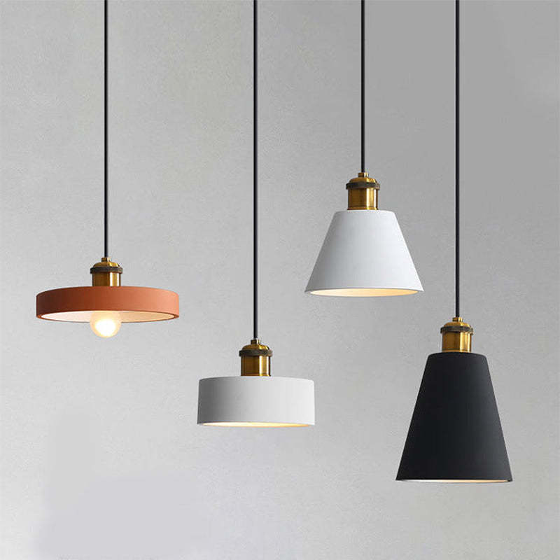 Elegant LED Hängande Lampa – Stilren Belysning