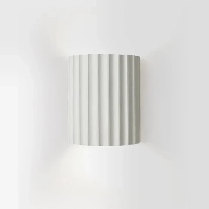 Elegant Vägglampa i Resin – Modern Belysning