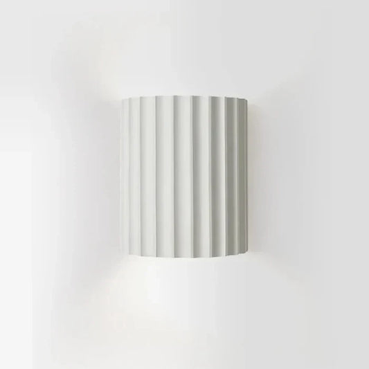 Elegant Vägglampa i Resin – Modern Belysning