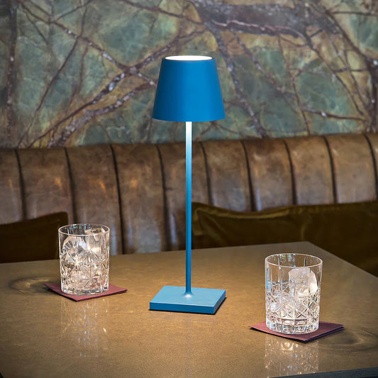 Modern Dimbar Bordslampa med Touchkontroll – Stilren & Trådlös