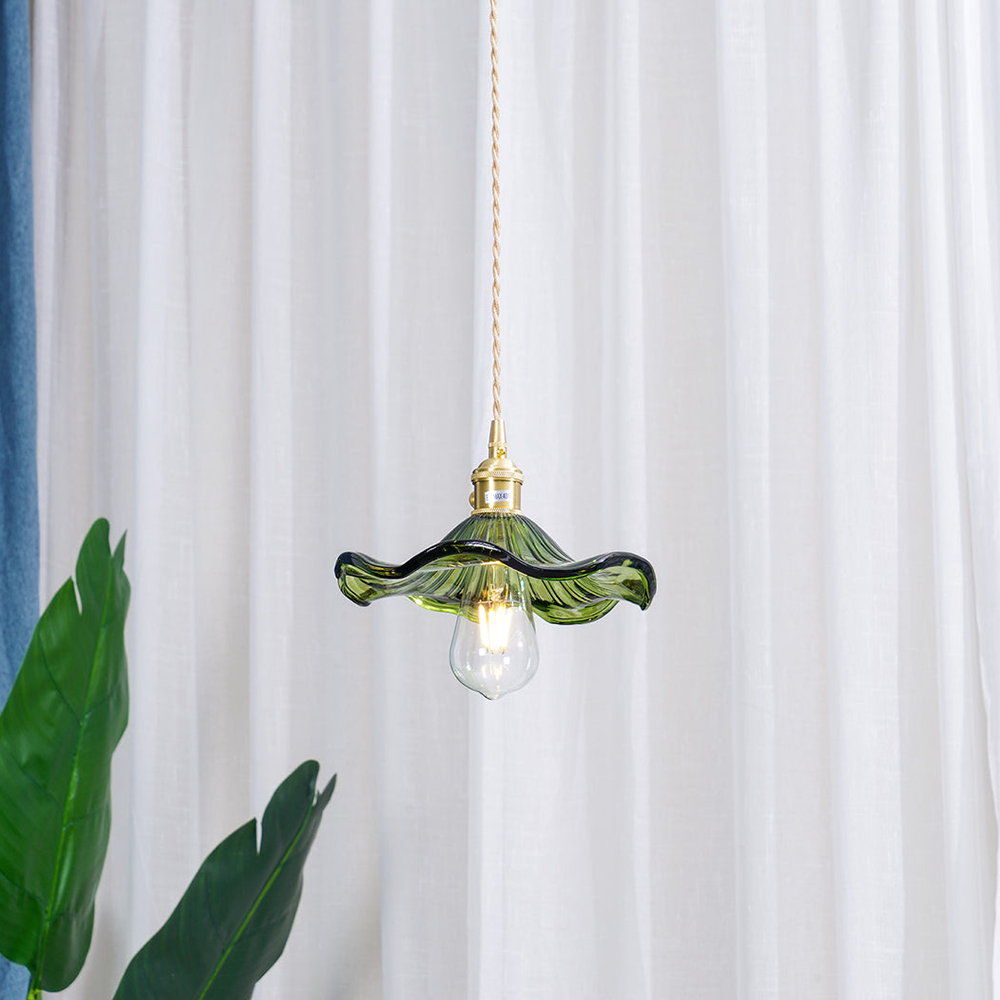 Elegant Hibiskus LED Taklampa – Stilfull Belysning