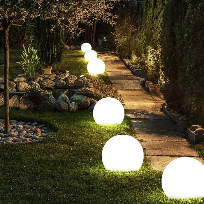 Magisk LED Trädgårdsbelysning – Sfärisk Lampa