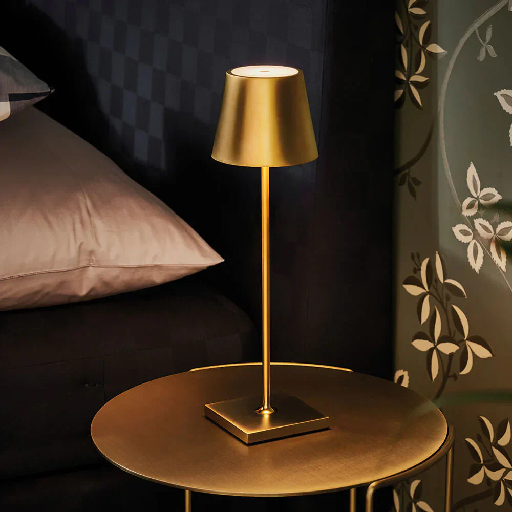 Modern Dimbar Bordslampa med Touchkontroll – Stilren & Trådlös
