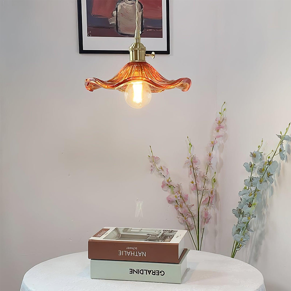 Elegant Hibiskus LED Taklampa – Stilfull Belysning