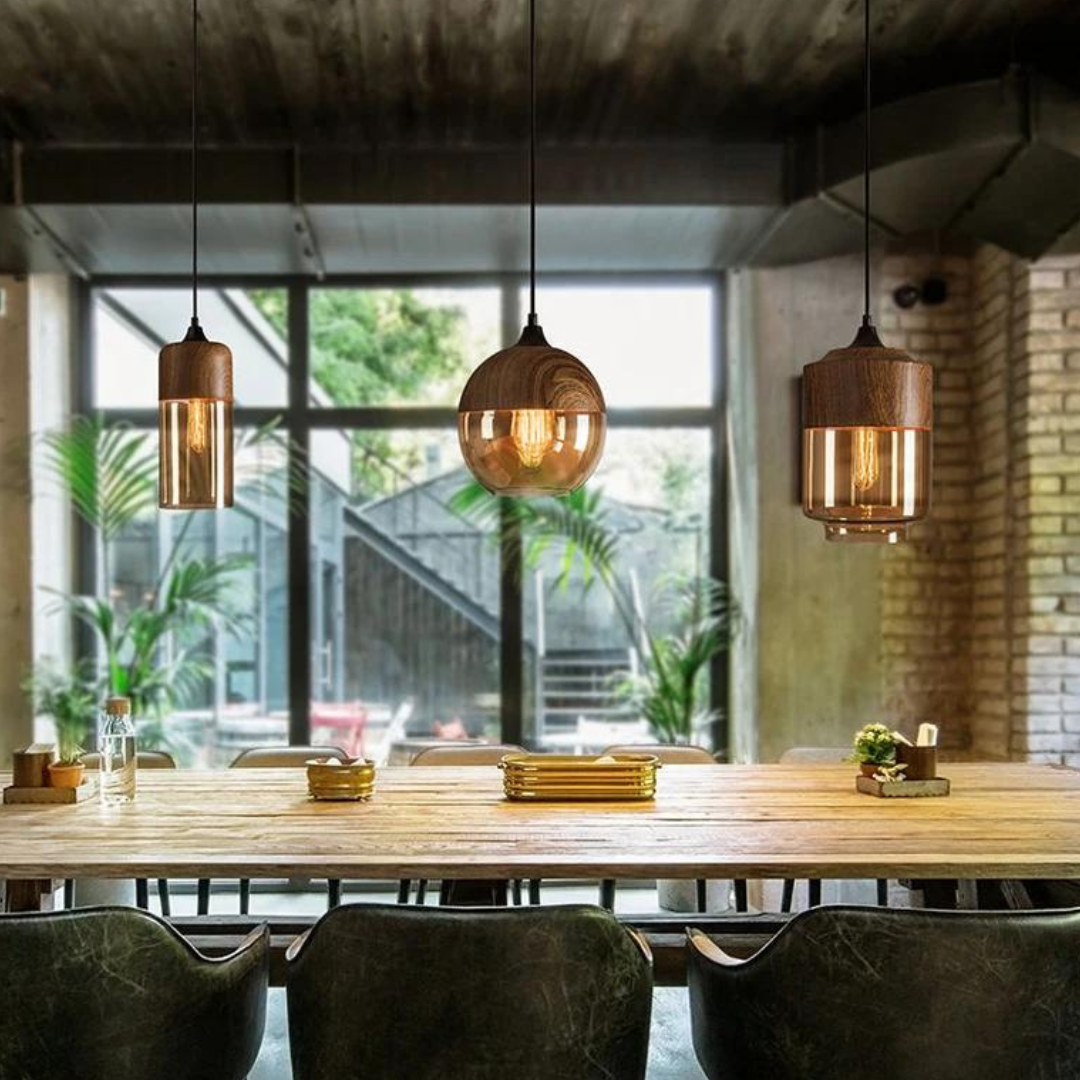 Elegant Skandinavisk Trä Taklampa med Glas