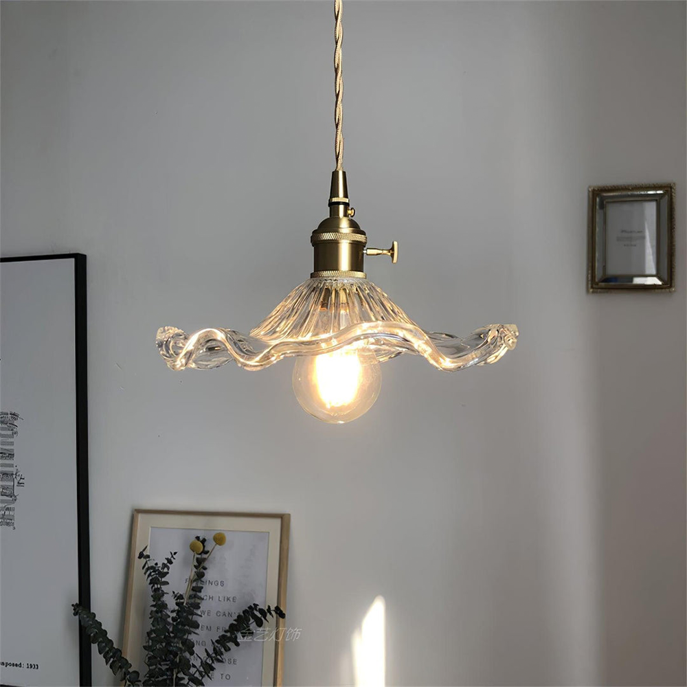 Elegant Hibiskus LED Taklampa – Stilfull Belysning