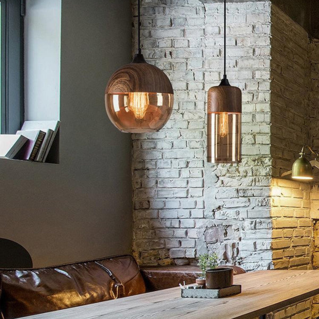 Elegant Skandinavisk Trä Taklampa med Glas