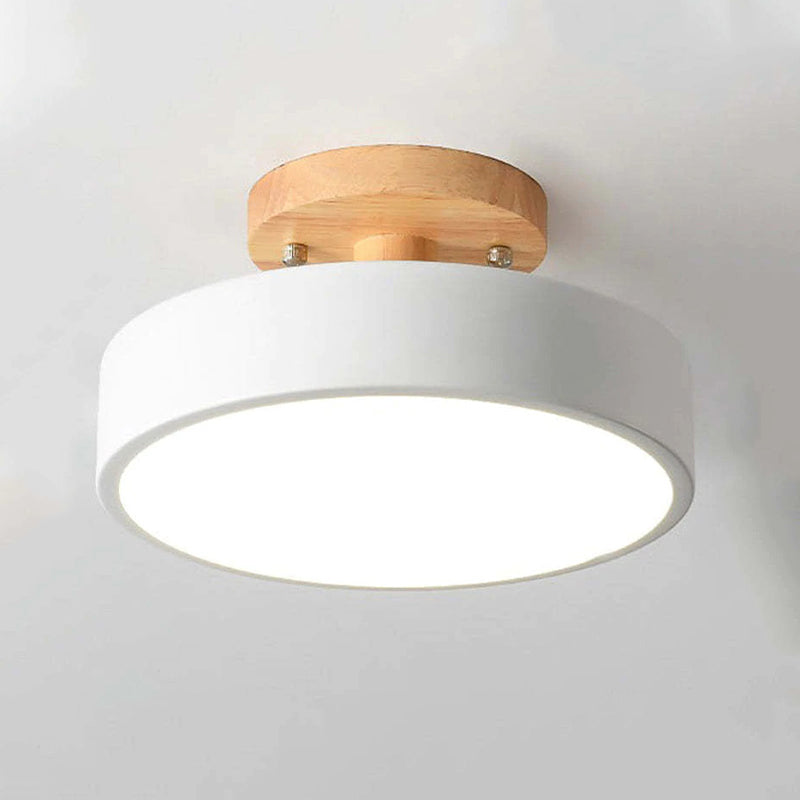 Elegant LED Taklampa i Trä – Modern Belysning