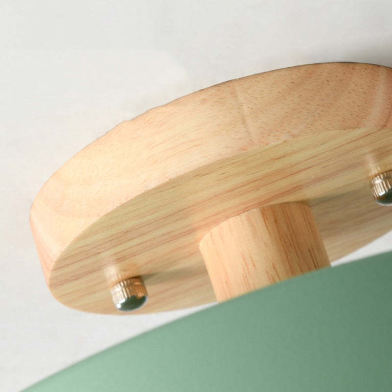 Elegant LED Taklampa i Trä – Modern Belysning